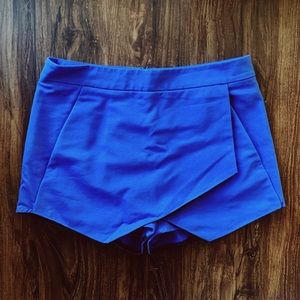 Express Skort - never worn